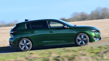new-peugeot-308-diesel-2023-review-pictures-auto-express